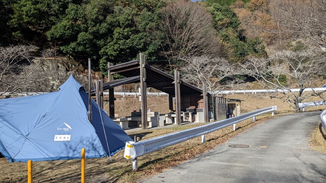 【兵庫県】知明湖キャンプ場（川西市）／2022年晩秋と初霜のソロ徒歩キャンプ〜後編〜／Bサイト