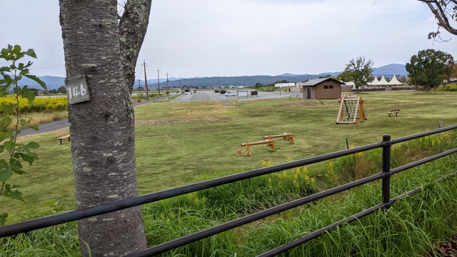 【滋賀県】六ツ矢崎浜オートキャンプ場（琵琶湖）／2023年秋雨のバックパック自転車キャンプ