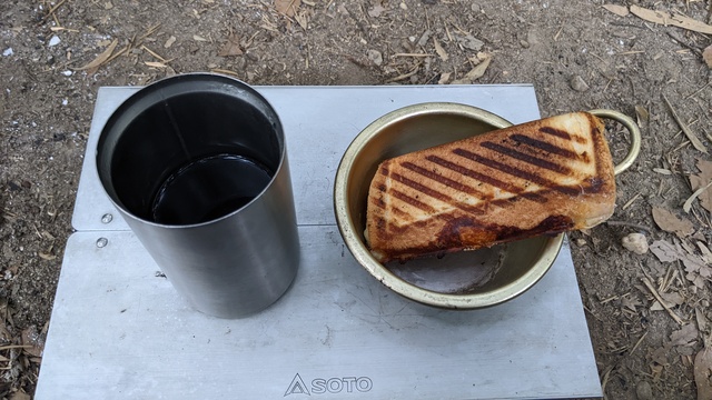 【京都府】友愛の丘／2023年初秋の里山・食べ過ぎバックパック徒歩キャンプ