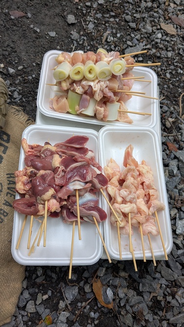 【大阪府】杜のテラス@能勢町/2026年初夏の串打ち焼き鳥バックパック徒歩キャンプ